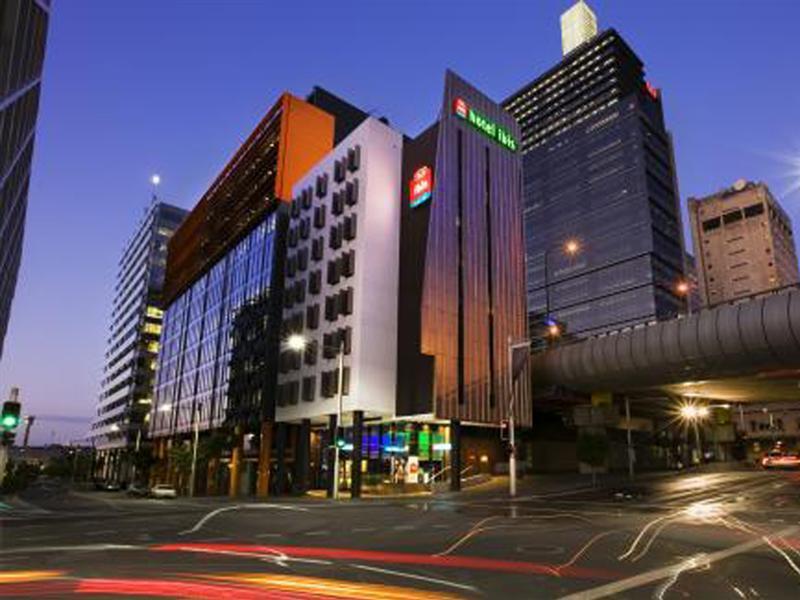 Hotel Ibis Sydney Barangaroo Exterior foto