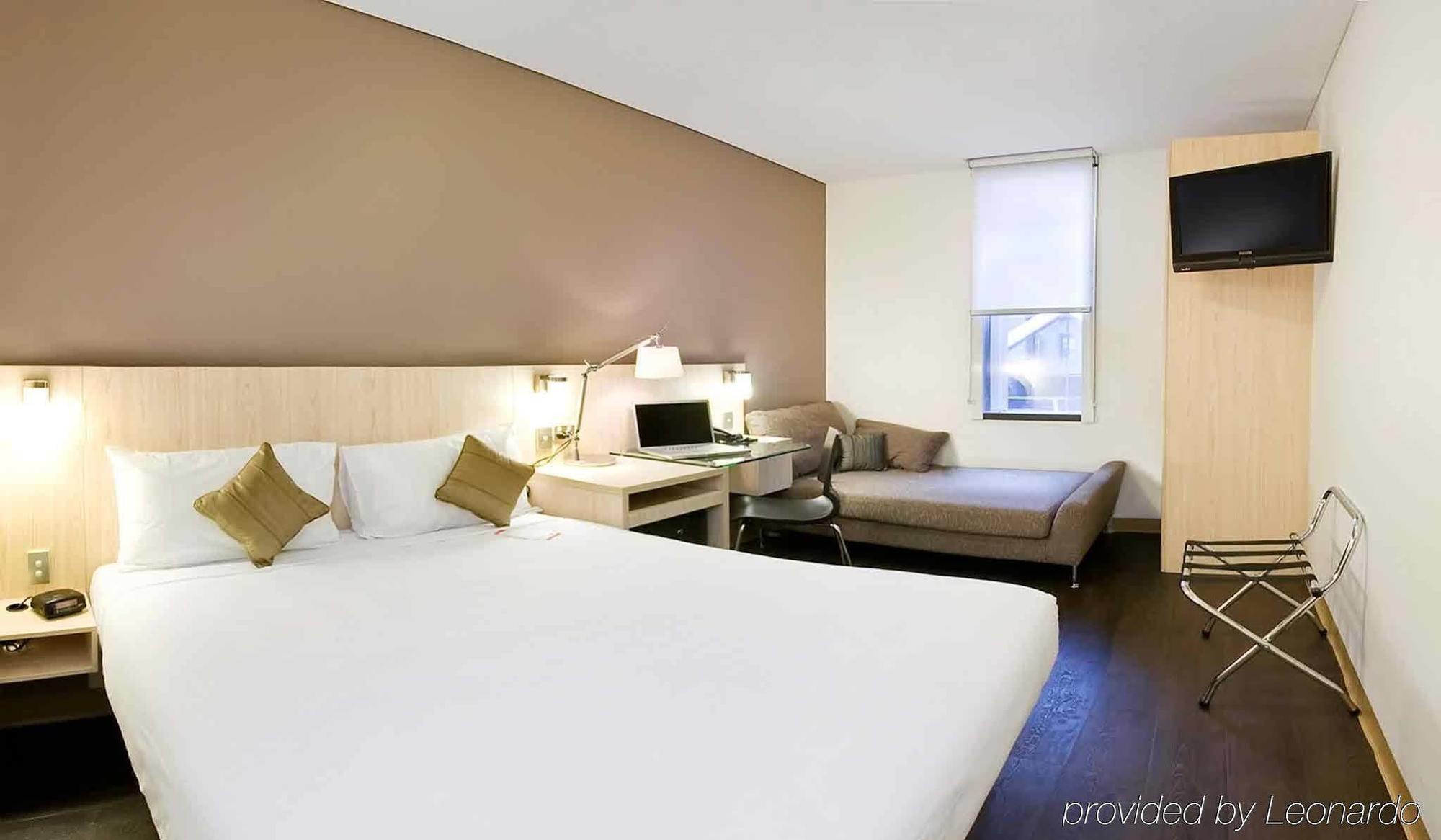Hotel Ibis Sydney Barangaroo Exterior foto